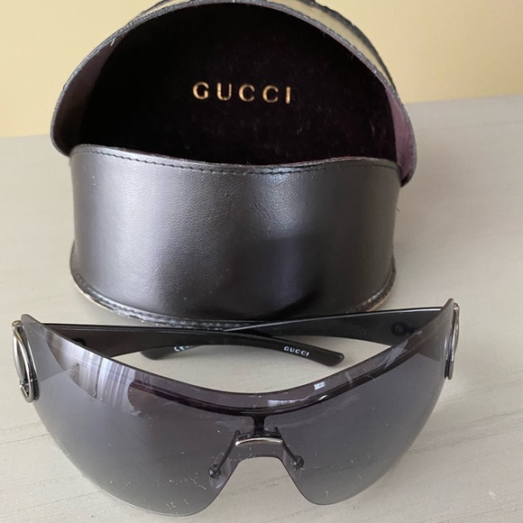 Gucci Accessories - Gucci sunglasses
